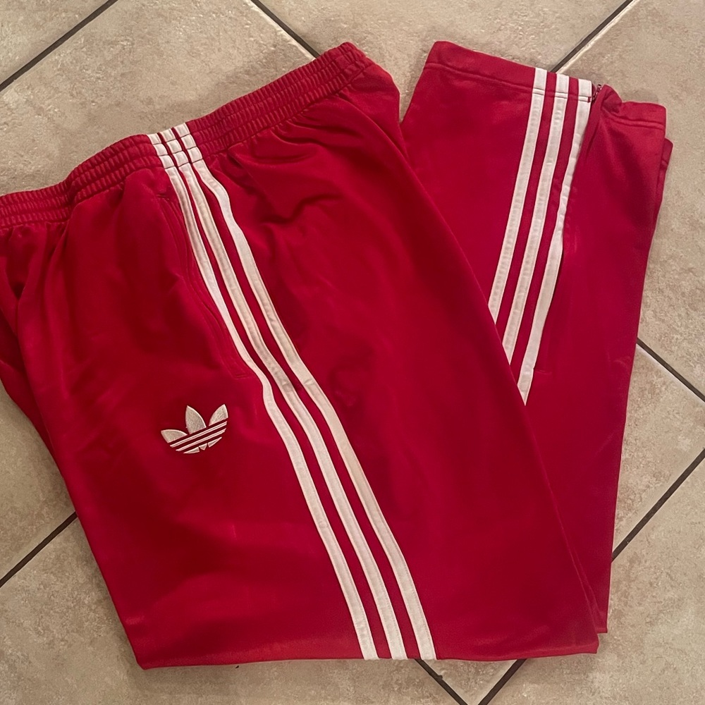 Men’s Adidas sweat pants